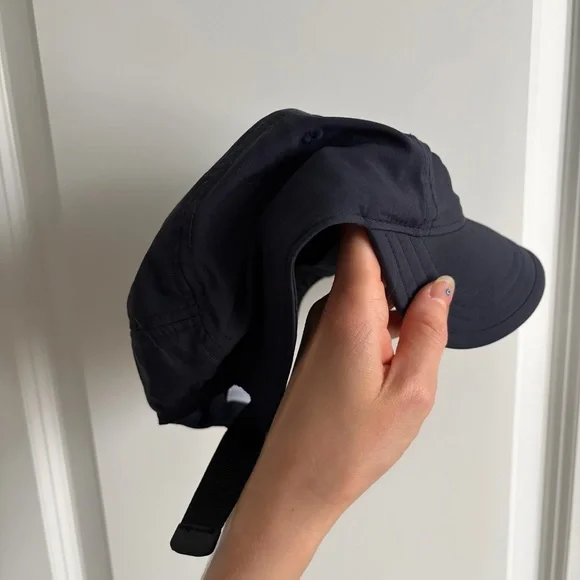 2 (Navy + Tan) Packable Hats from MEC - Picture 3 of 9